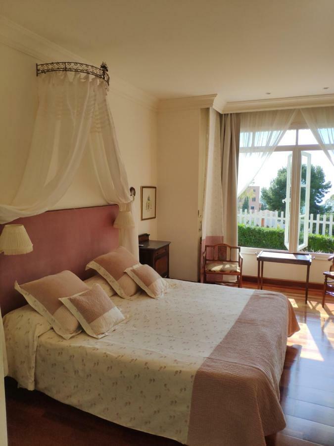 Villa Antumalal B&B (Adults Only) Малага Екстер'єр фото
